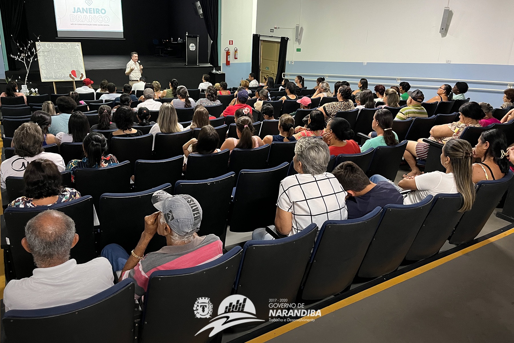 A O Multidisciplinar Chama A Aten O Para A Sa De Mental Das Pessoal